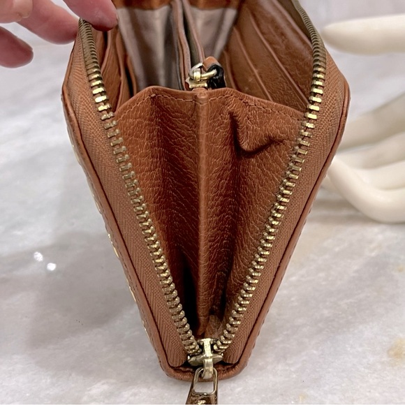 MICHAEL KORS Brown Leather Gold Grommet Large Zippered Wallet - Picture 16 of 16
